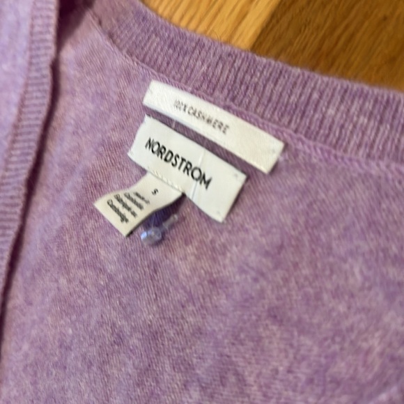 Sweater - Picture 4 of 7